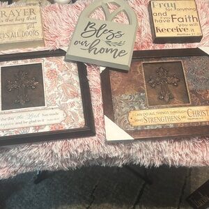 Bundle of 5 faith based home decor items